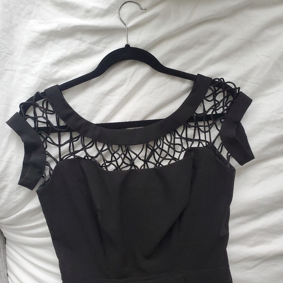 Beautiful pin up style dress - Picture 3 of 3